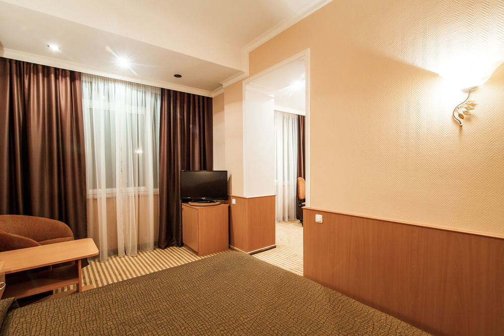Codru Hotel Kisinyov Kültér fotó